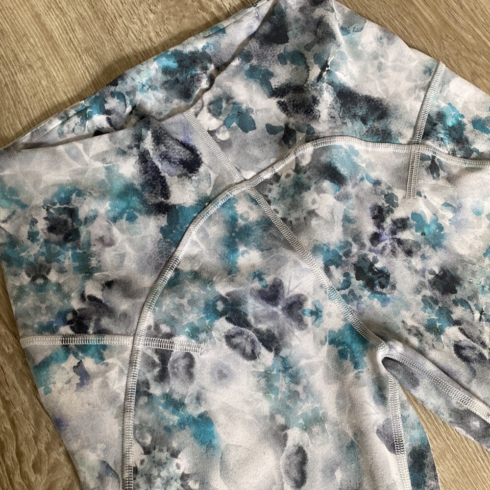 Lululemon align leggings - Picture 3 of 5